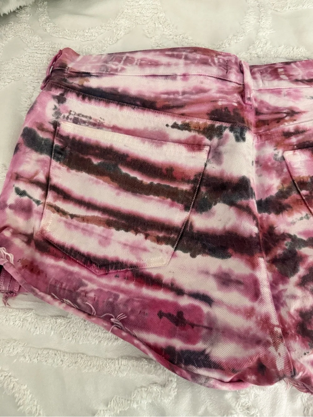 AGOLDE Pink and Brown Tie-Dye Cutoff Denim Shorts - Picture 7 of 8